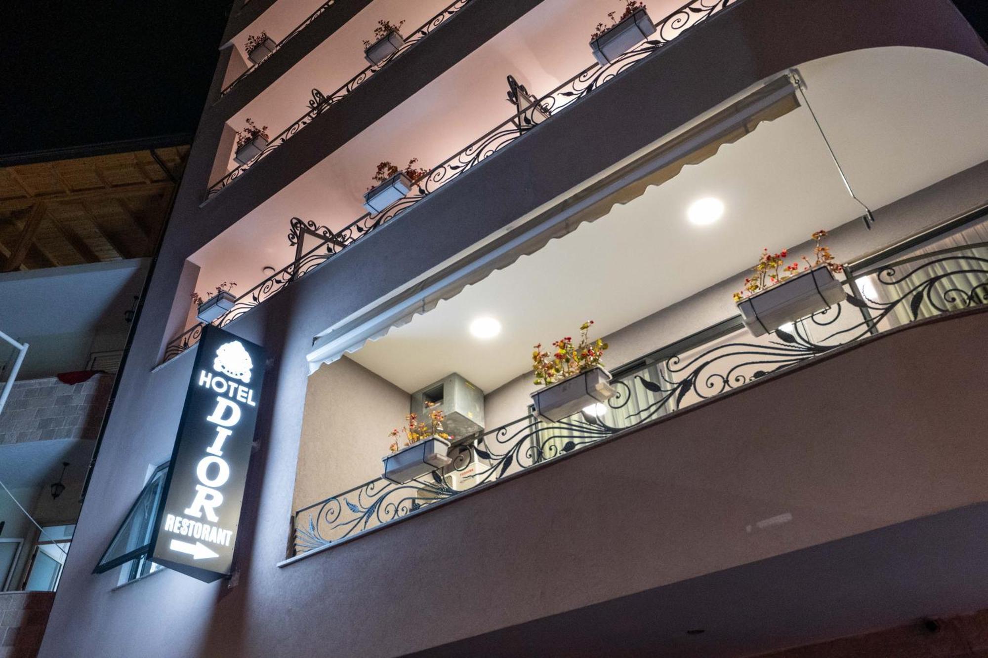 Hotel Dior Krujë Екстериор снимка