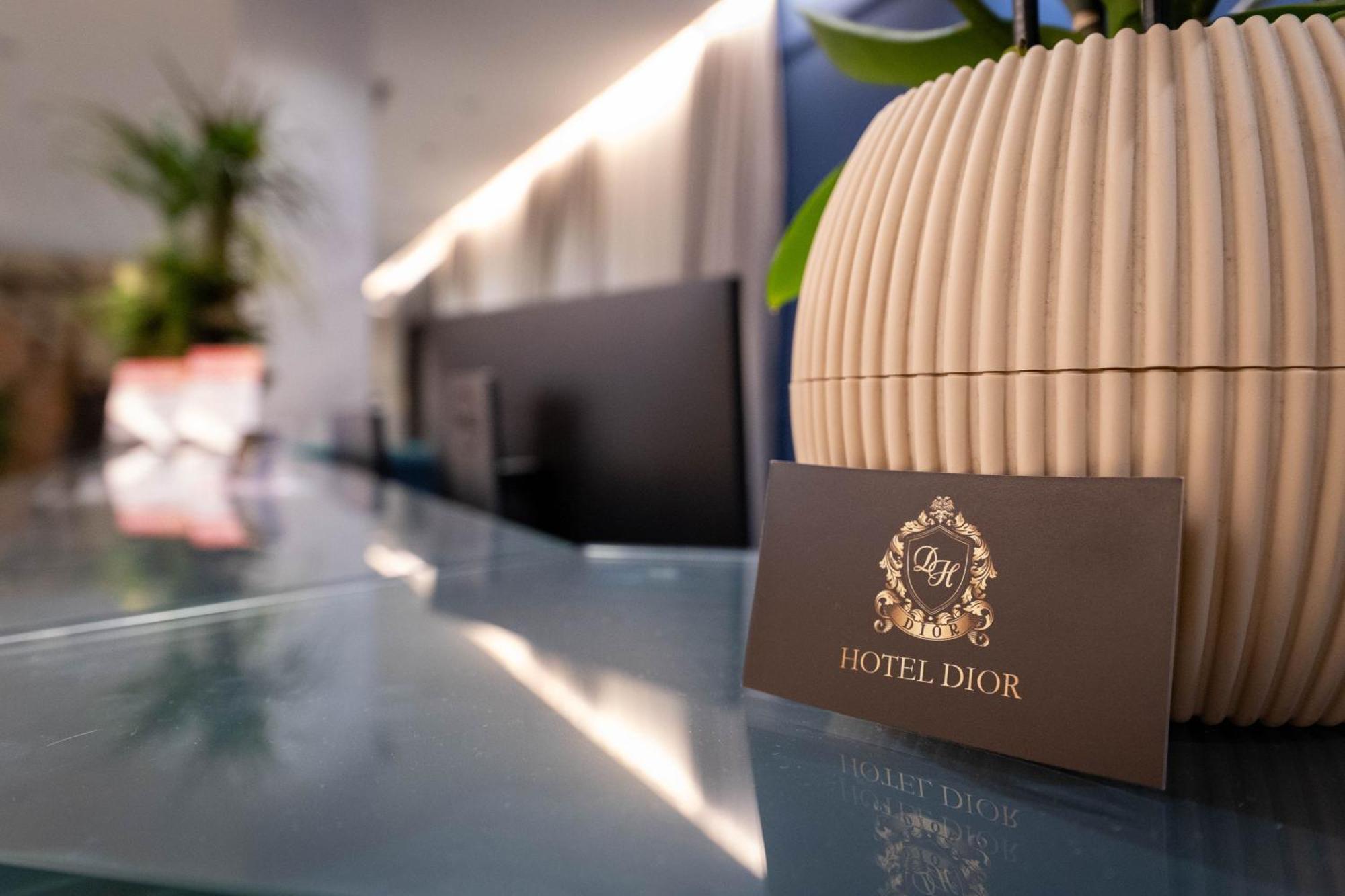 Hotel Dior Krujë Екстериор снимка