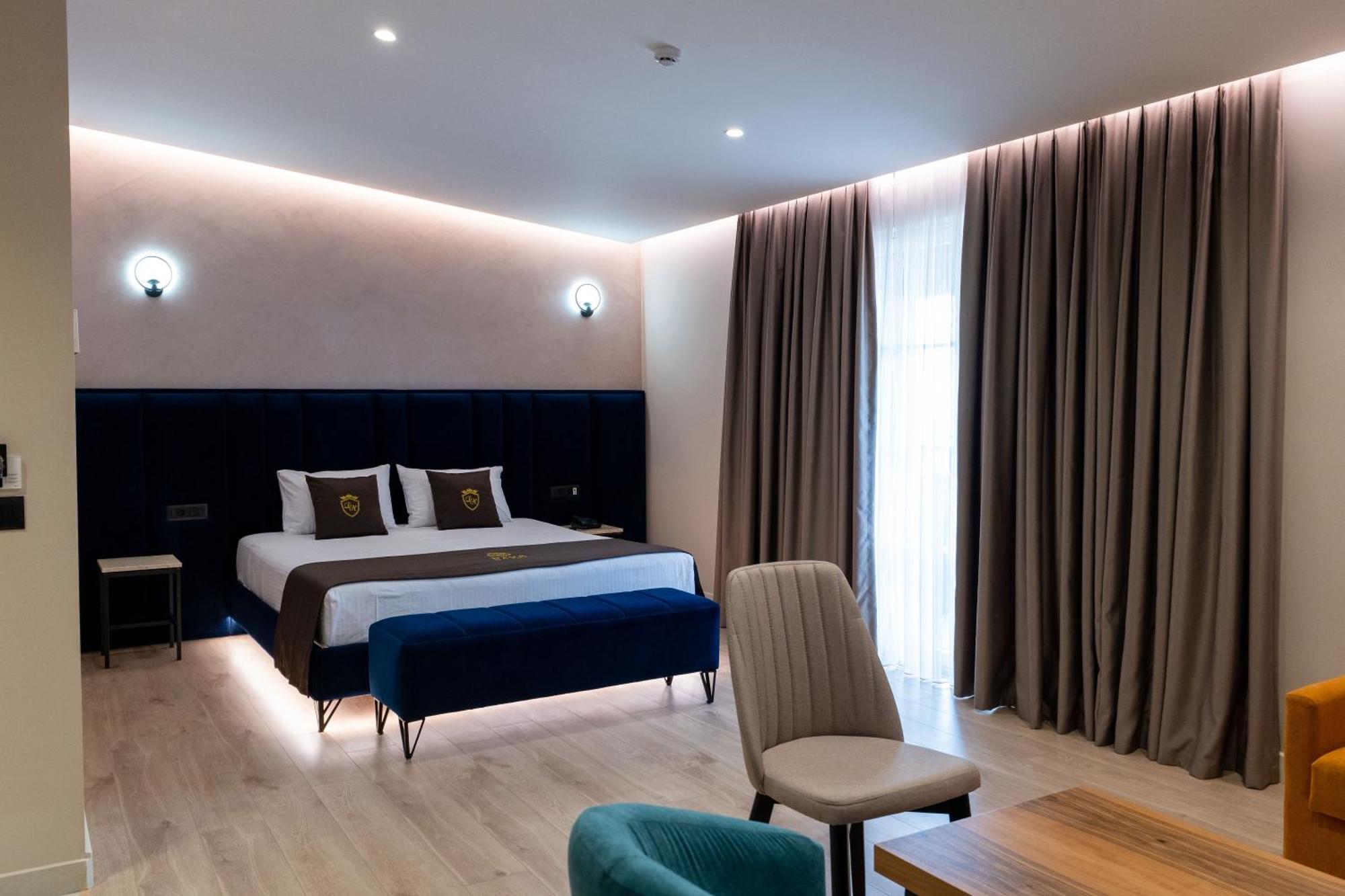 Hotel Dior Krujë Екстериор снимка